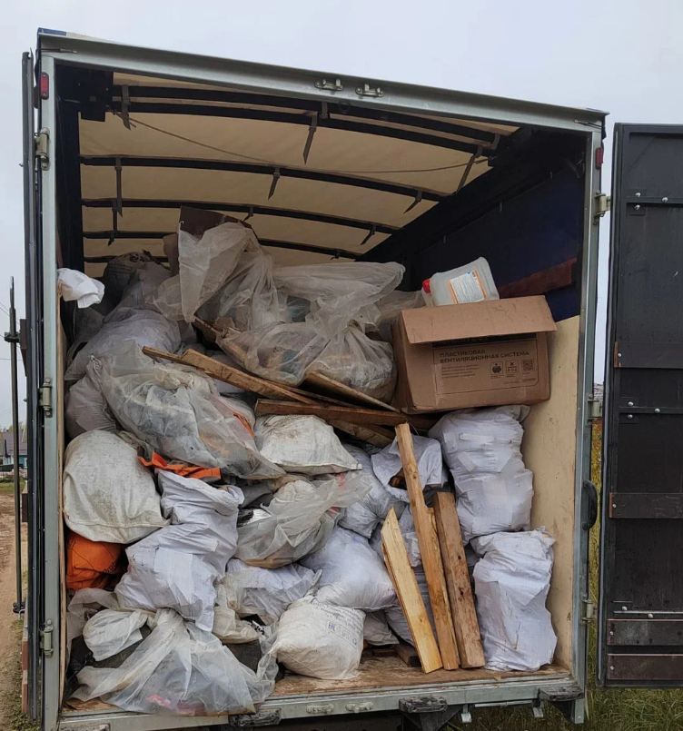 Вывоз строительного мусора в Москве — газель